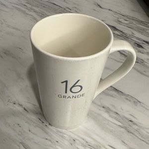 2011 series 16 Grande collector Starbucks mug